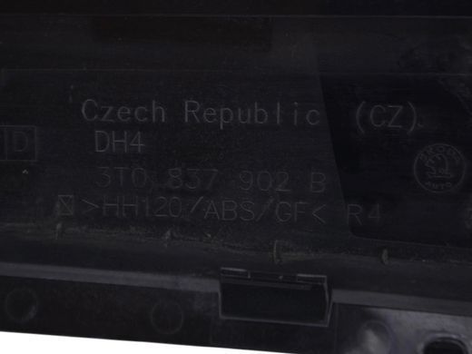 Накладка двери верхняя передняя правая внешняя SKODA SUPERB 3T 2008&ndash;2013 3T0837902B, 3T0837902B, A