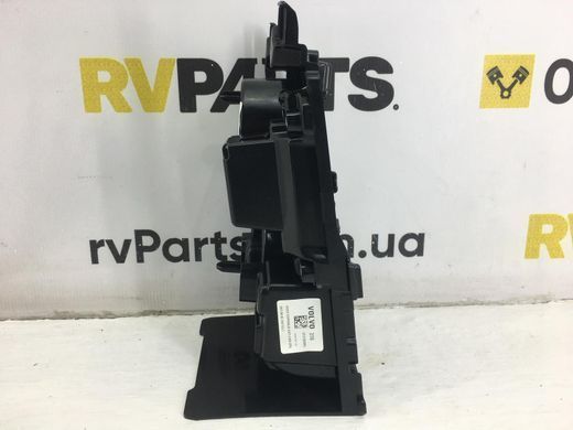 Підстаканник VOLVO XC40 2017- (32226495) 31469006, 31469006, B
