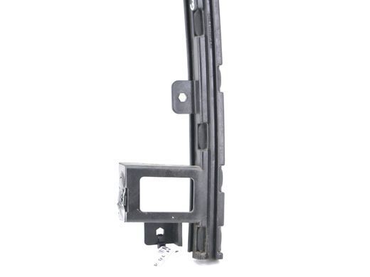 Направляюча скла двері передня права GMC TERRAIN 2017-2021 22999243, 22999243, A