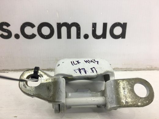 Петля двери нижняя передняя правая ACURA ILX 2019- 67420-TX4-H02ZZ, 67420-TX4-H02ZZ, A