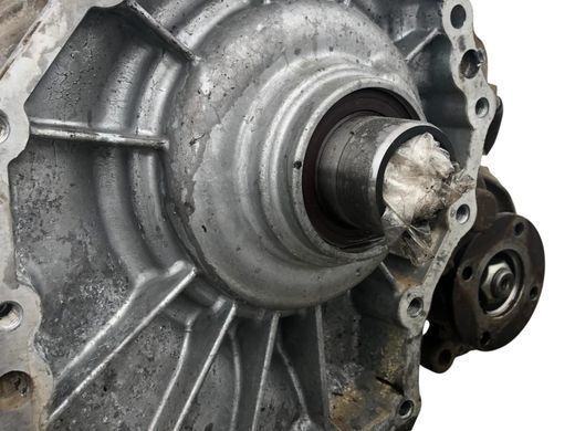 Роздавальна коробка NISSAN NAVARA D40 2005-2010 (EA301) 33100EA301, 33100EA301, A