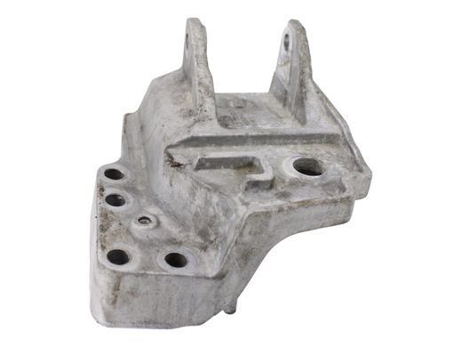 Кронштейн опоры двигателя передний правый LAND ROVER DISCOVERY SPORT L550 2014-2019 (BJ324P096CB) LR037029, LR037029, A