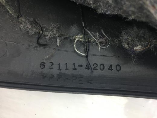 Накладка стойки лобового стекла нижняя правая внутренняя TOYOTA RAV4 CA30W 2005-2010 6211142040B0, 6211142040B0, A