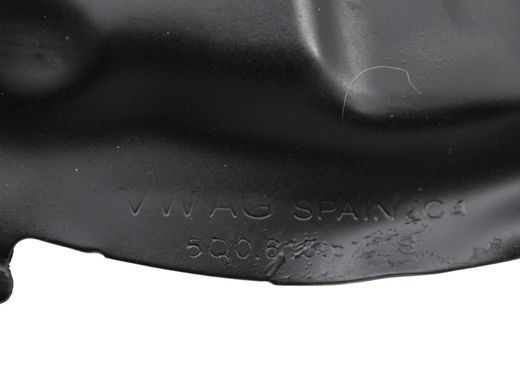 Защита тормозного диска задний левый AUDI Q3 F3 2018-2025 5Q0615611S, 5Q0615611S, B