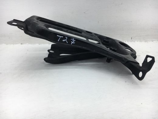 Кронштейн АКБ нижній TOYOTA AVENSIS T27 2009-2011 74410-05030, 74410-05030, A