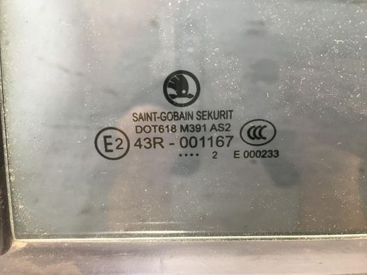 Скло дверей заднє ліве SKODA SUPERB 3T 2008&ndash;2013 3T5845209G, 3T5845209G, B