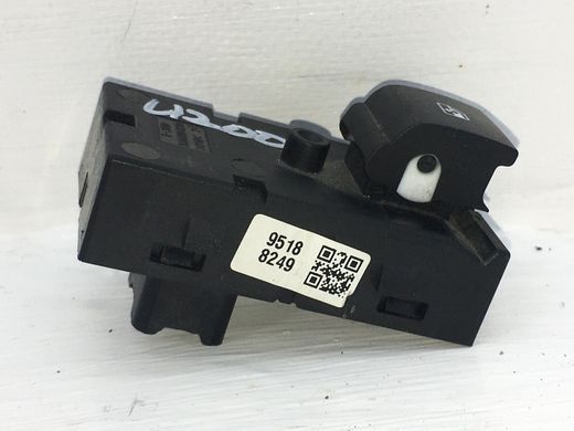 Кнопка включення мотора склопідіймача задня ліва права CHEVROLET TRAX U200 2013-2016 95188249, 95188249, A