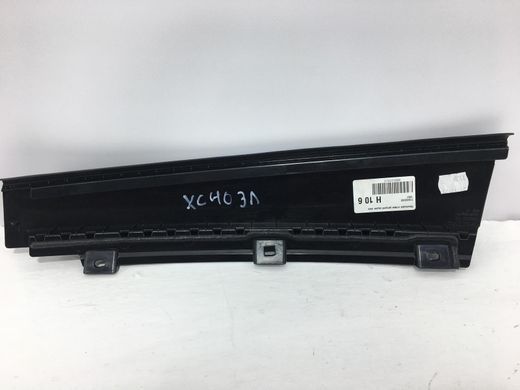 Накладка стійки дверей задня ліва внутрішня VOLVO XC40 2017- 31448393, 31448393, B