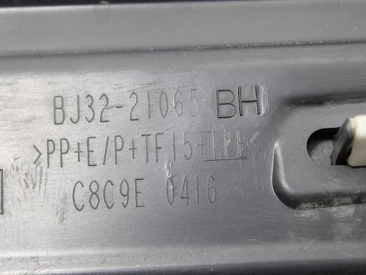 Накладка дверей нижня передня ліва зовнішня LAND ROVER RANGE ROVER EVOQUE L538 2015-2018 (BJ3221065BH) LR045548, LR045548, B