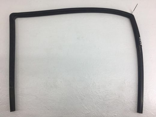 Уплотнитель боковых стекол передний правый HYUNDAI SANTA FE CM 2006-2009 82540-2B000, 82540-2B000, A