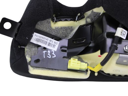 Боковина задня права NISSAN ROGUE T33 2023- (з Airbag) 88610-6RR0A, 88610-6RR0A, A