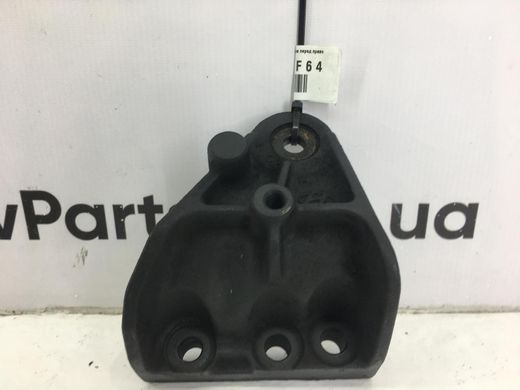 Кронштейн опоры двигателя передний правый HYUNDAI SANTA FE CM 2006-2009 21825-2B200, 21825-2B200, A