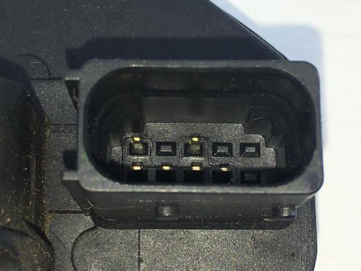 Замок двери задний правый CHEVROLET TRAX U200 2013-2016 13579548, 13579548, A