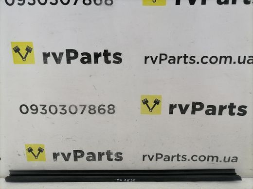 Уплотнитель боковых стекол передний левый внутренний VOLVO XC90 2002-2014 30745497, 30745497, A