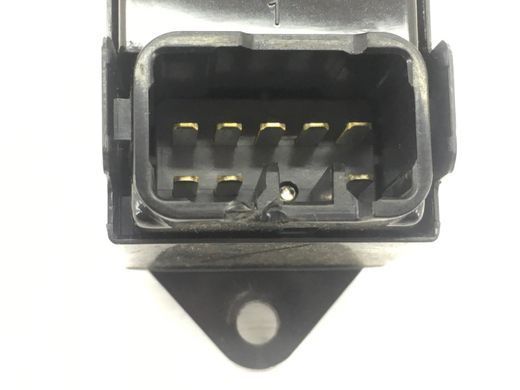 Кнопка включения мотора стеклоподъемника задняя правая CITROEN C-CROSSER 2007-2013 8608A062, 8608A062, A