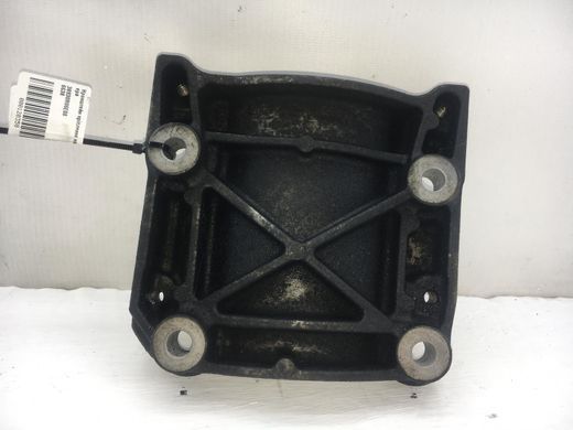 Кронштейн крепления компрессора кондиционера HONDA CR-V 2006-2010 38930R06E00, 38930R06E00, A