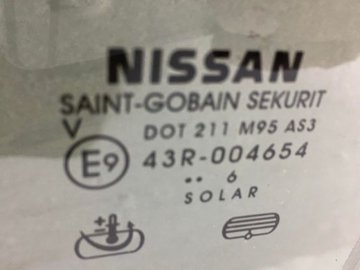 Скло дверей заднє ліве NISSAN PATHFINDER R51 2005-2014 82301EB33A, 82301EB33A, B
