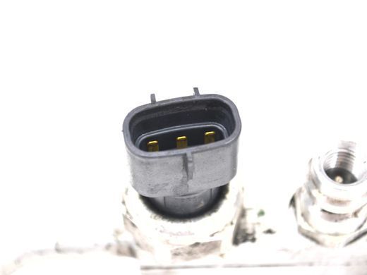 Трубка кондиционера LAND ROVER RANGE ROVER SPORT L320 2005-2009 (з датчиком JTE000010) JUE501230, JUE501230, A