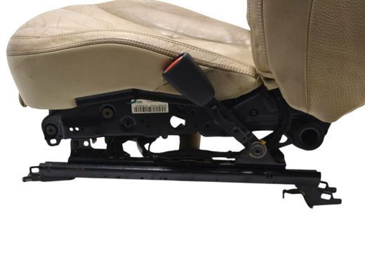 Сидіння переднє праве VOLVO XC60 2008-2013 (електричне, без Airbag, з підголовником) 6841910, 6841910, B