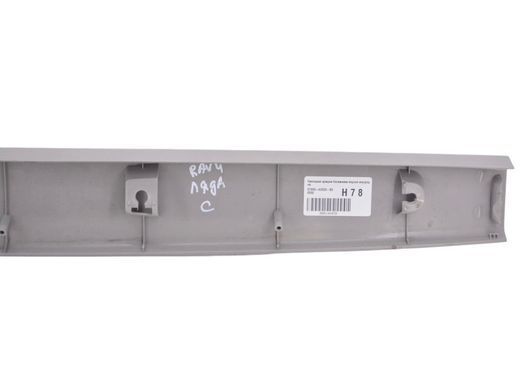 Накладка крышки багажника верхняя внутренняя TOYOTA RAV4 CA30W 2005-2010 67939-42020-B0, 67939-42020-B0, A