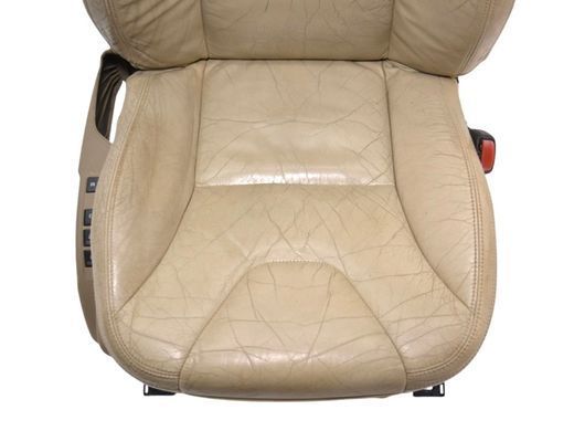 Сидіння переднє праве VOLVO XC60 2008-2013 (електричне, без Airbag, з підголовником) 6841910, 6841910, B
