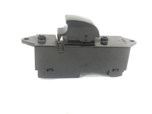 Кнопка включення мотора склопідіймача задня ліва CITROEN C-CROSSER 2007-2013 8608A063, 8608A063, A