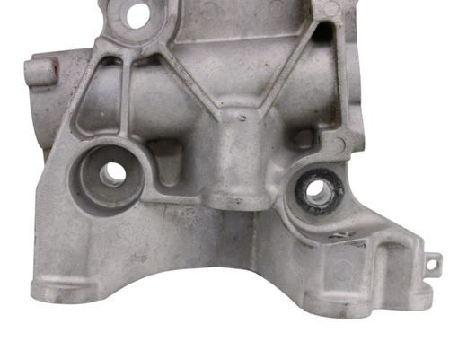 Кронштейн опори двигуна передній LAND ROVER DISCOVERY SPORT L550 2019- (K8D26030AB) LR140267, LR140267, A