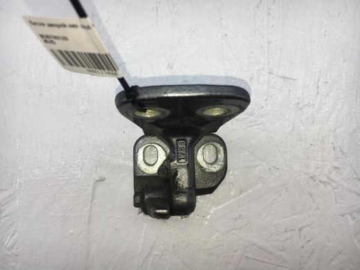 Петля дверей нижня задня права LAND ROVER RANGE ROVER SPORT L320 2005-2009 BDB780120, BDB780120, A