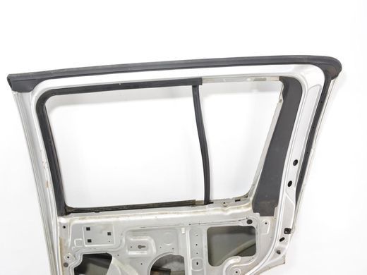 Двері задні праві NISSAN PATHFINDER R51 2005-2014 82100EB330, 82100EB330, B