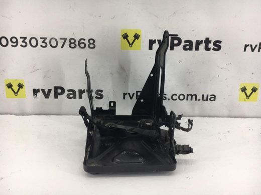 Кронштейн АКБ JEEP RENEGADE 2014- 68247459AA, 68247459AA, A