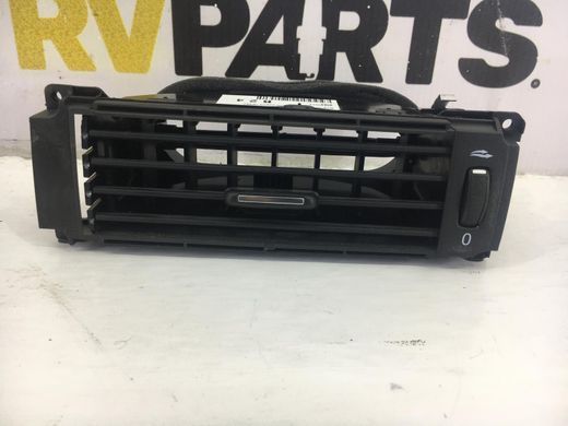 Дефлектор повітряний передній правий VOLVO XC70 P24 2016-2022 30643314, 30643314, A