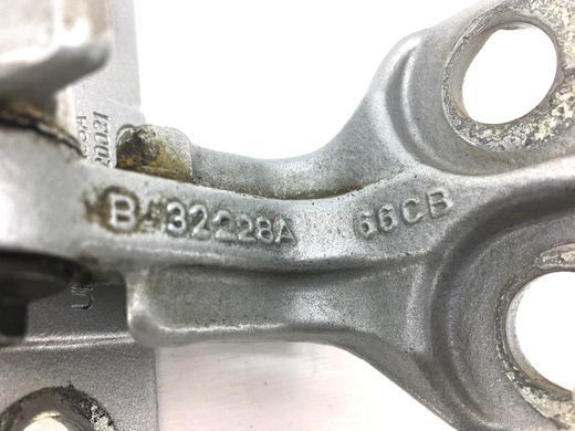 Петля дверей верхня передня права LAND ROVER RANGE ROVER EVOQUE L538 2011-2015 (BJ32228A66CB) LR056353, LR056353, A