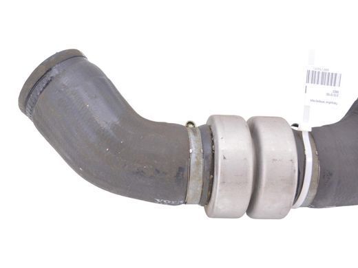 Патрубок интеркулера VOLVO XC60 2013-2017 (в зборі з 31370193) 31370192, 31370192, A