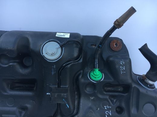 Паливний бак TOYOTA AVENSIS T27 2009-2011 77001-05050, 77001-05050, A