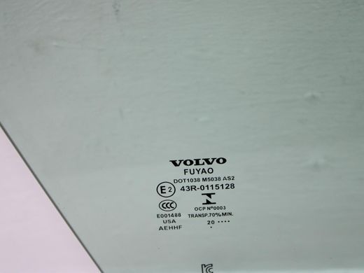 Скло дверей переднє праве VOLVO S60 SPA 2019-2024 32368754, 32368754, A
