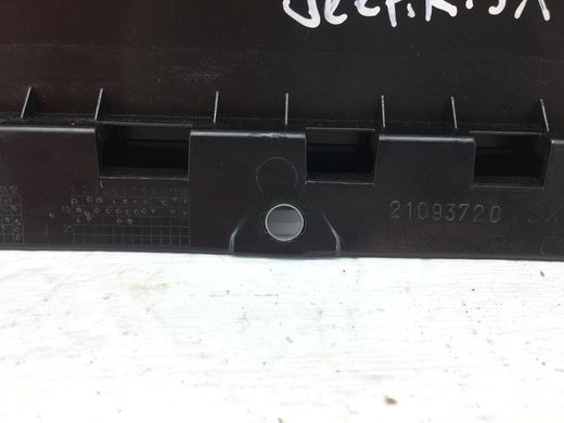 Накладка двери верхняя задняя левая внешняя JEEP RENEGADE 2018- 68431529AA, 68431529AA, A