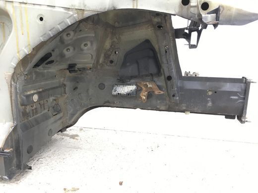 Чверть автомобіля передня права BMW 320 E90 2005-2008 41117135612, 41117135612, A
