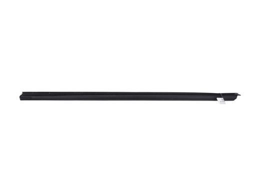 Уплотнитель боковых стекол нижний передний правый внутренний TOYOTA AVENSIS T27 2012-2015 68171-05070, 68171-05070, A