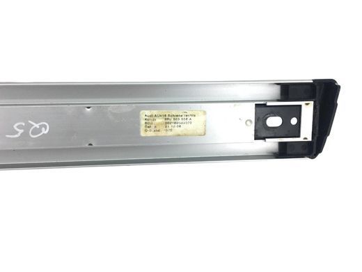 Кронштейн пола багажника правый AUDI Q5 2008-2012 8R0863556A, 8R0863556A, A