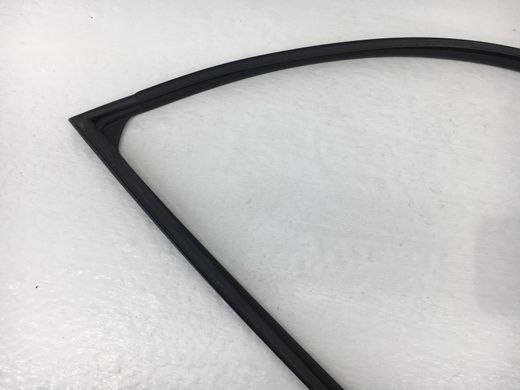 Уплотнитель боковых стекол передний правый SUBARU FORESTER S14 2018-2021 63527SJ000, 63527SJ000, A