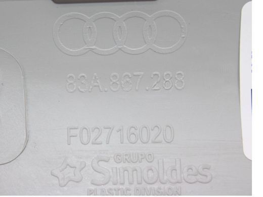 Накладка задней стойки верхняя правая AUDI Q3 F3 2018-2025 83A867288, 83A867288, B