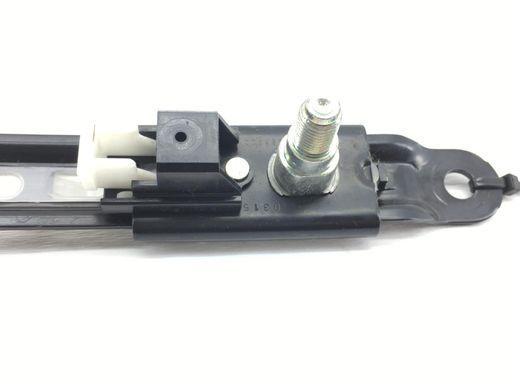 Регулятор ремня безопасности передний левый правый TOYOTA AVENSIS T27 2009-2011 73200-02100, 73200-02100, A