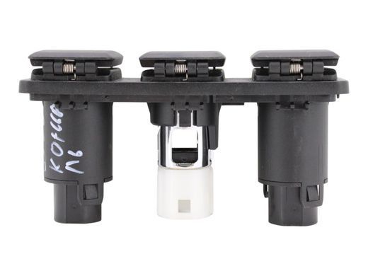Роз'єм USB/AUX задній LAND ROVER DISCOVERY SPORT L550 2014-2019 (FK7215K040CA) FK7219010CA, FK7219010CA, A