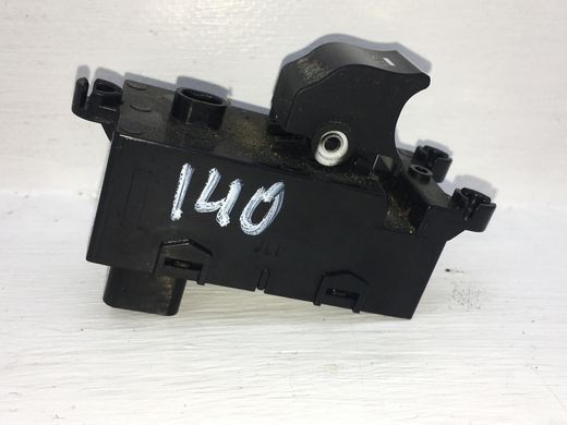 Кнопка включения мотора стеклоподъемника передняя правая HYUNDAI I40 2011-2015 93575-3Z200 4X, 93575-3Z200 4X, A