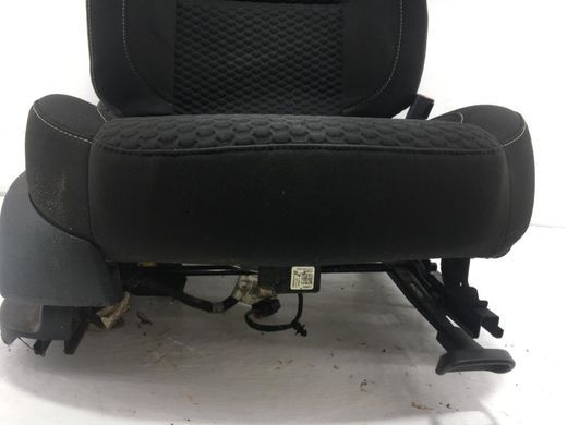 Сидіння переднє праве GMC ACADIA 2016-2019 (механічне, без Airbag) 13515734, 13515734, B