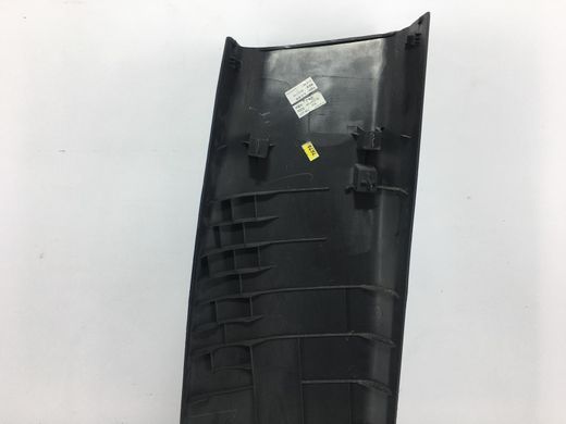Накладка средней стойки нижняя левая внутренняя CHEVROLET TRAX U200 2013-2016 95190847, 95190847, B
