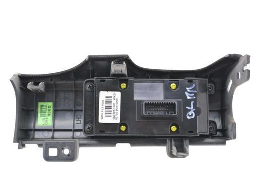 Блок кнопок в торпеду KIA SPORTAGE 4 QL 2015-2018 (в зборі з накладкою 84782D9000GBU) 93700D9210WK, 93700D9210WK, A