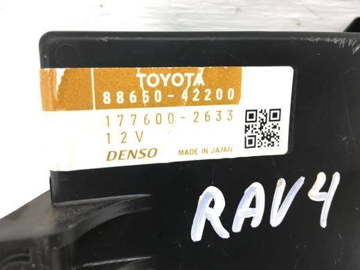 Блок управления TOYOTA RAV4 CA30W 2005-2010 (кондиціонером) 88650-42200, 88650-42200, A