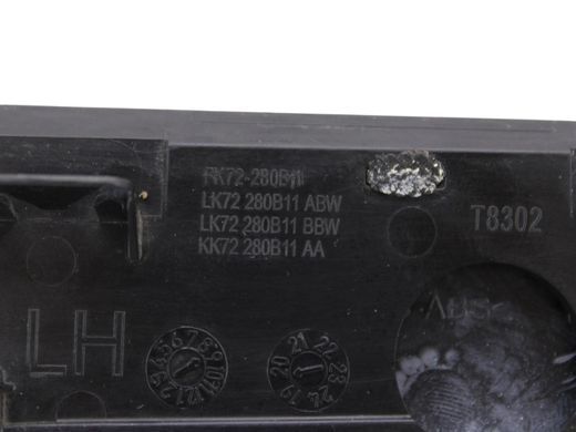 Накладка крыла передняя левая LAND ROVER DISCOVERY SPORT L550 2019- (LK72280B11) LR142552, LR142552, B