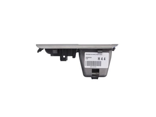 Накладка на кнопку задняя правая NISSAN PATHFINDER R51 2005-2014 (дефект) 82960EB360, 82960EB360, B